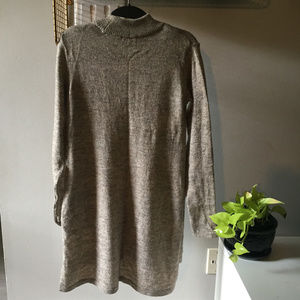 H&M Turtleneck size Small